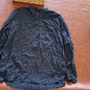 Women’s Black Gingham, front pocket  3/4 button-up  Shirt